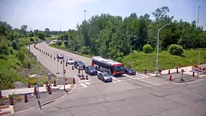 Traffic camera image at 2025-06-30 17:51:17