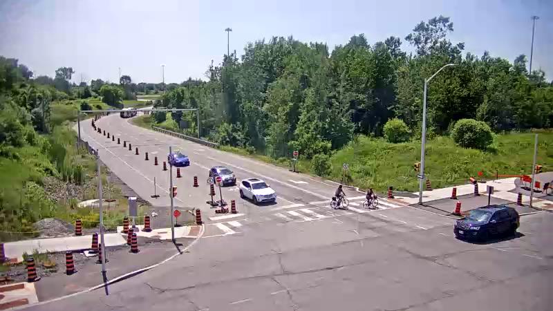 Traffic camera image at 2025-06-30 17:56:22