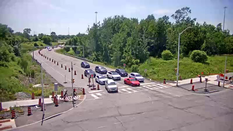 Traffic camera image at 2025-06-30 18:11:16