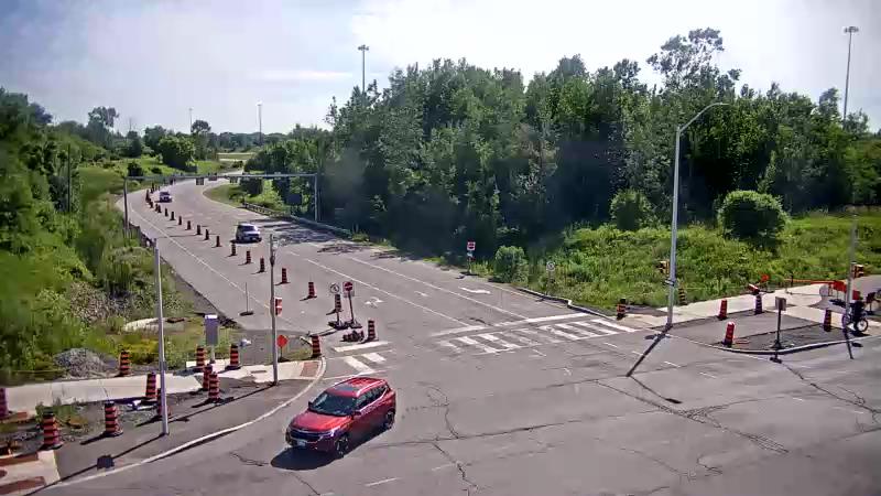 Traffic camera image at 2025-06-30 20:21:28