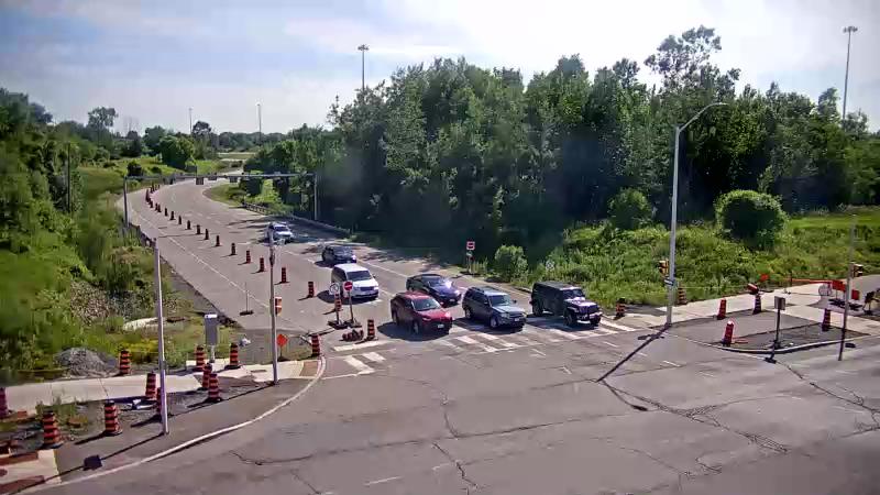 Traffic camera image at 2025-06-30 20:41:17