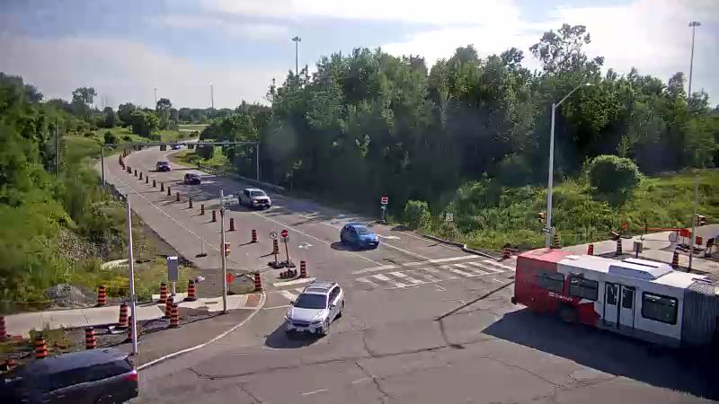 Traffic camera image at 2025-06-30 21:16:18