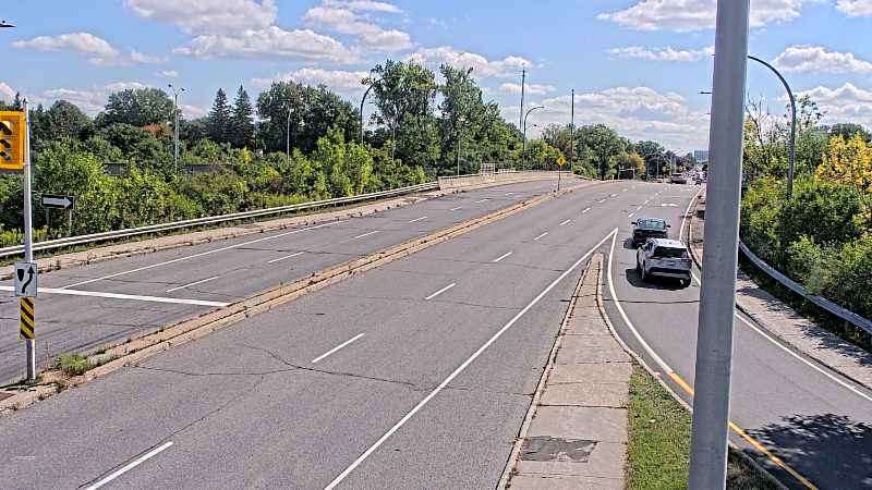 Traffic camera image at 2025-09-14 17:26:11