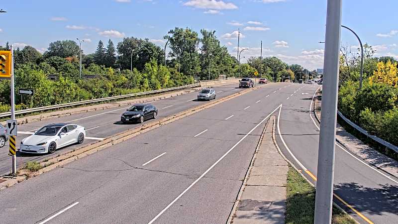 Traffic camera image at 2025-09-14 17:56:28