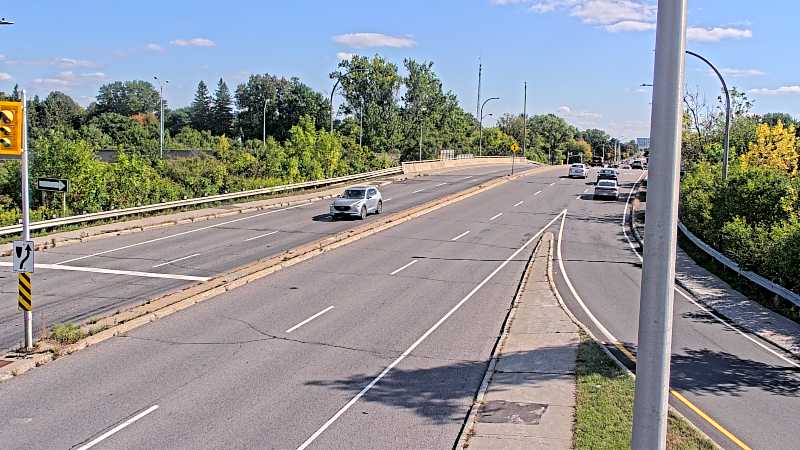 Traffic camera image at 2025-09-14 18:51:24