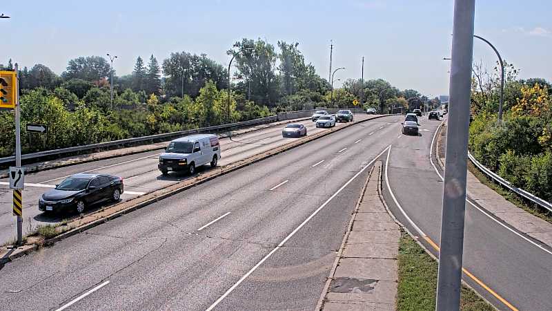 Traffic camera image at 2025-09-18 14:36:34