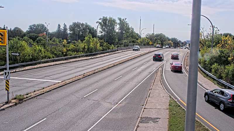 Traffic camera image at 2025-09-18 15:11:22