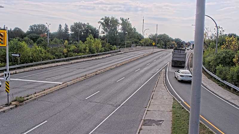 Traffic camera image at 2025-09-18 15:26:37