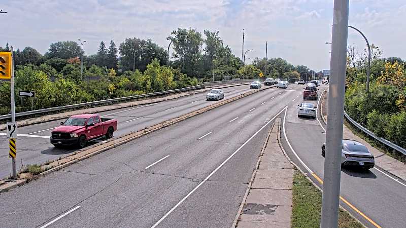 Traffic camera image at 2025-09-18 15:36:34