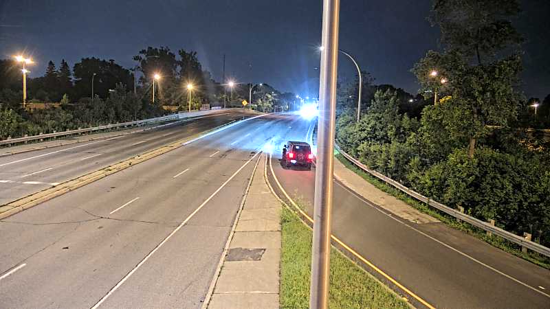 Traffic camera image at 2025-07-07 03:32:00