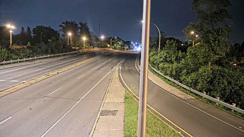 Traffic camera image at 2025-07-07 03:51:51