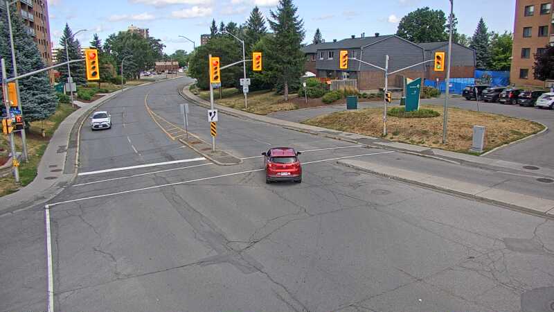 Traffic camera image at 2025-08-24 14:26:17