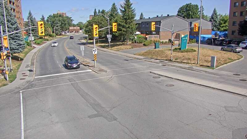 Traffic camera image at 2025-08-24 14:41:20