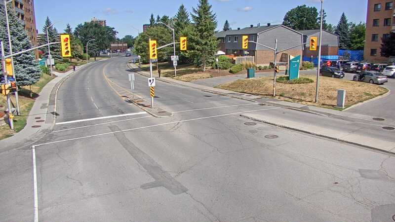 Traffic camera image at 2025-08-24 14:56:17
