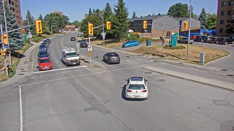 Traffic camera image at 2025-08-24 15:21:20