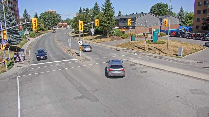 Traffic camera image at 2025-08-24 15:46:18