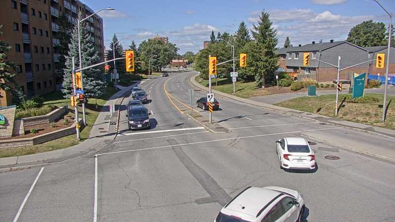 Traffic camera image at 2025-09-14 17:36:20