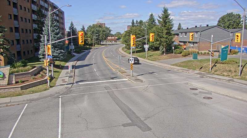 Traffic camera image at 2025-09-14 17:46:26