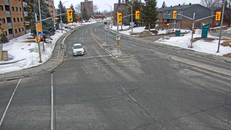 Traffic camera image at 2025-03-09 13:41:22