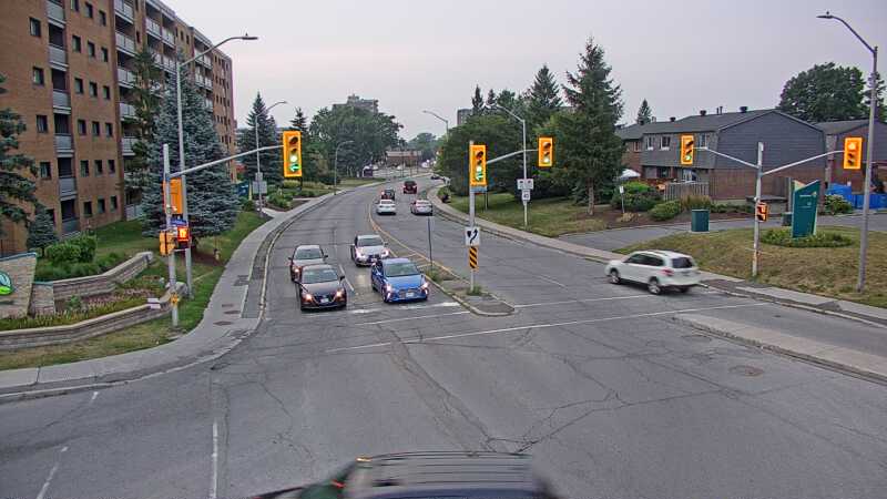 Traffic camera image at 2025-07-31 00:16:17