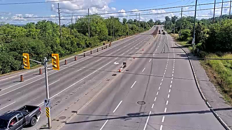 Traffic camera image at 2025-08-24 14:21:18