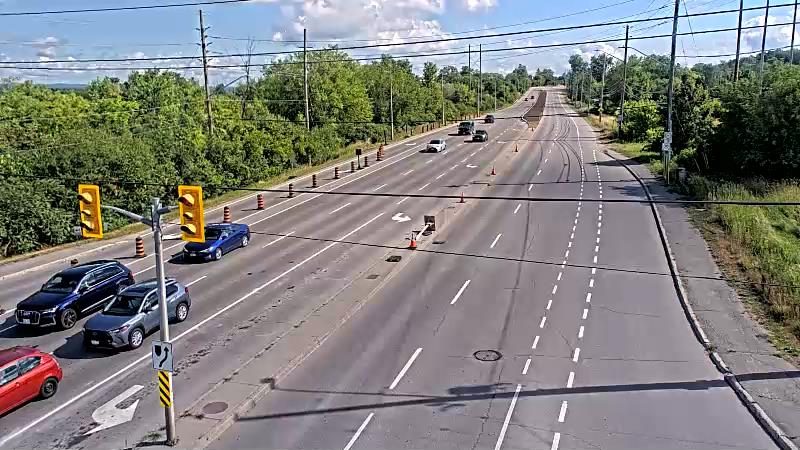 Traffic camera image at 2025-08-24 14:26:17