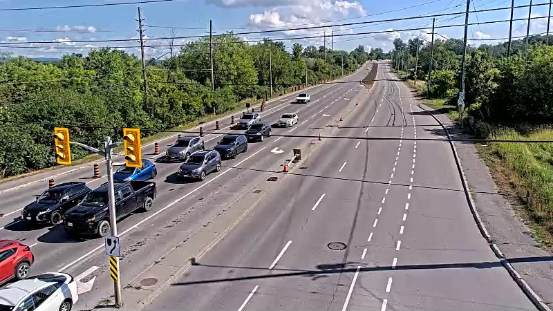 Traffic camera image at 2025-08-24 14:31:18