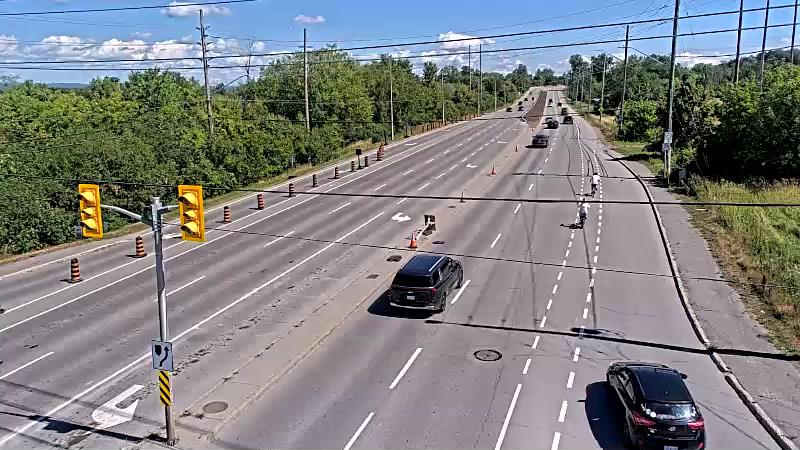Traffic camera image at 2025-08-24 15:56:17