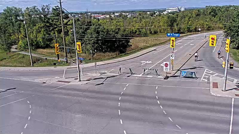 Traffic camera image at 2025-09-14 17:31:13