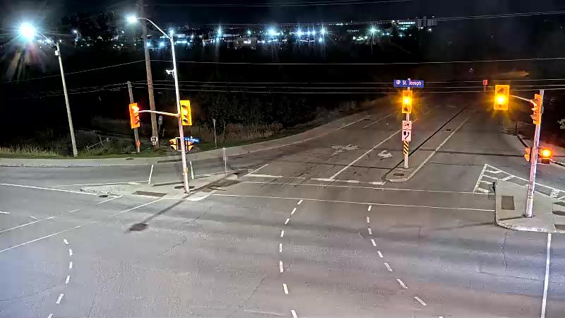 Traffic camera image at 2025-09-17 00:41:11