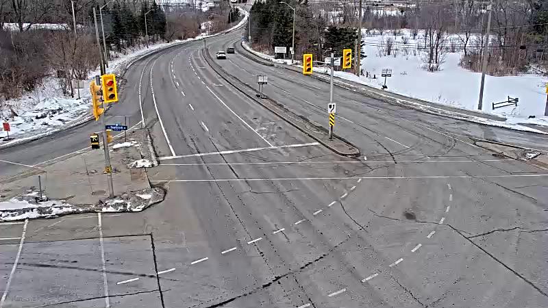 Traffic camera image at 2025-03-09 14:21:20