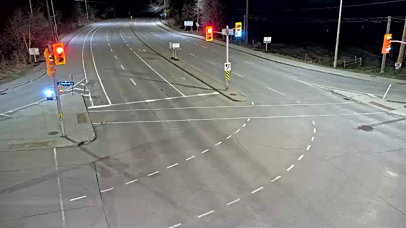 Traffic camera image at 2025-04-25 08:15:42