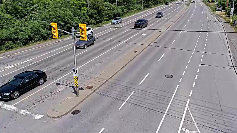 Traffic camera image at 2025-06-30 17:21:31