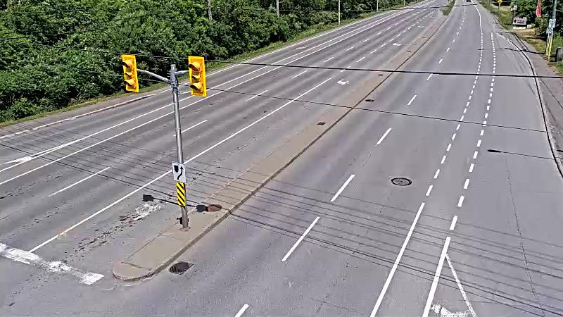 Traffic camera image at 2025-06-30 17:37:55