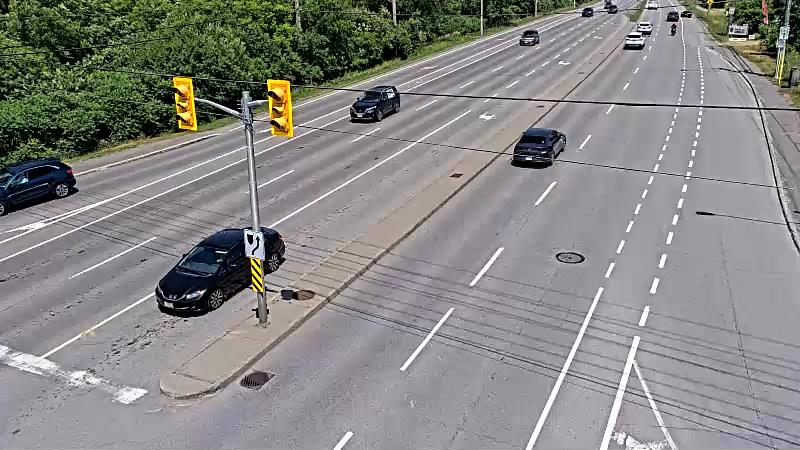 Traffic camera image at 2025-06-30 17:41:15