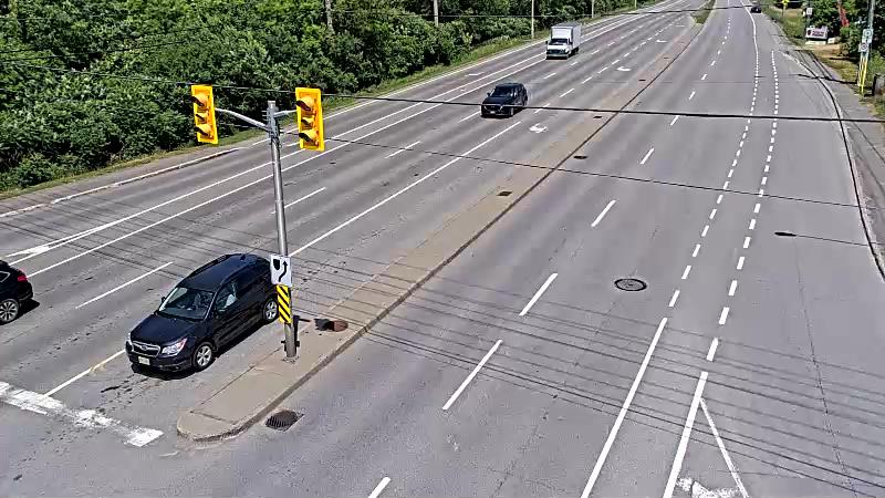 Traffic camera image at 2025-06-30 17:46:21