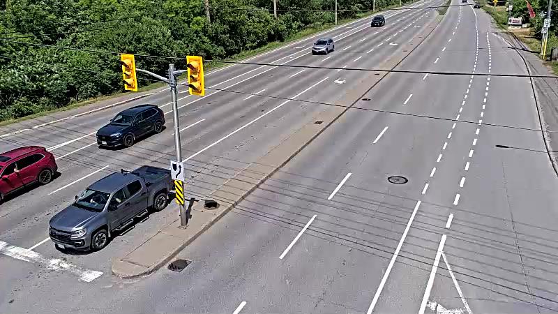 Traffic camera image at 2025-06-30 17:56:22