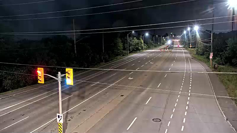Traffic camera image at 2025-07-31 02:01:05