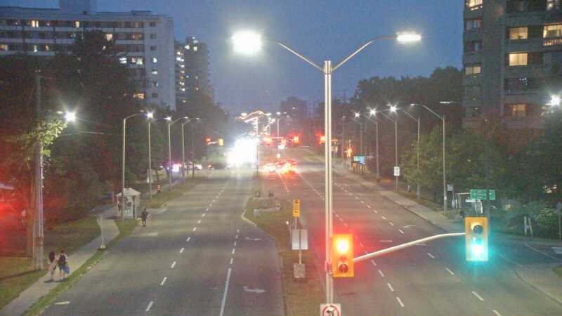 Traffic camera image at 2025-08-04 01:01:00