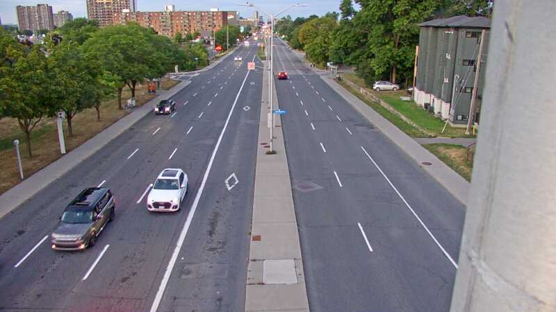 Traffic camera image at 2025-08-25 00:01:14