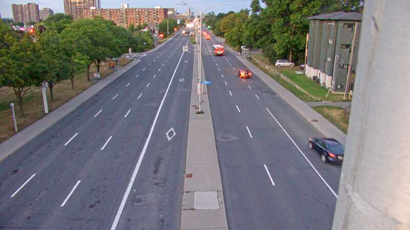 Traffic camera image at 2025-08-25 00:06:19