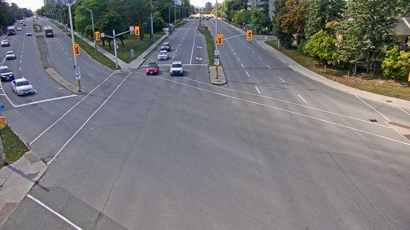 Traffic camera image at 2025-09-14 17:11:24