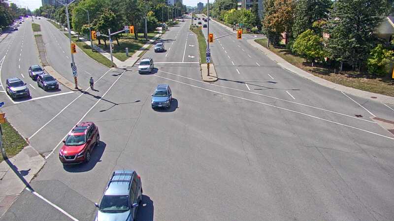 Traffic camera image at 2025-09-14 17:36:21