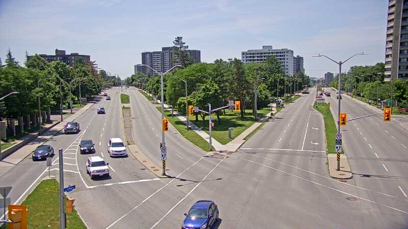 Traffic camera image at 2025-06-30 16:51:13