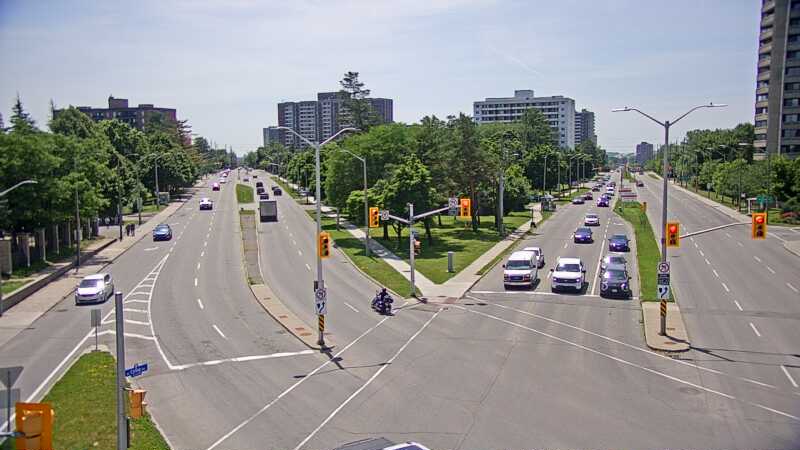 Traffic camera image at 2025-06-30 17:51:17