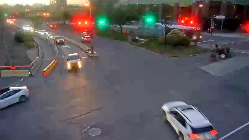 Traffic camera image at 2025-08-25 00:05:14