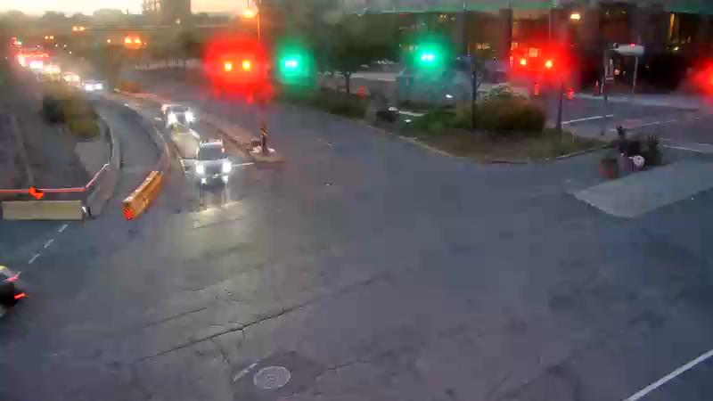 Traffic camera image at 2025-08-25 00:10:13