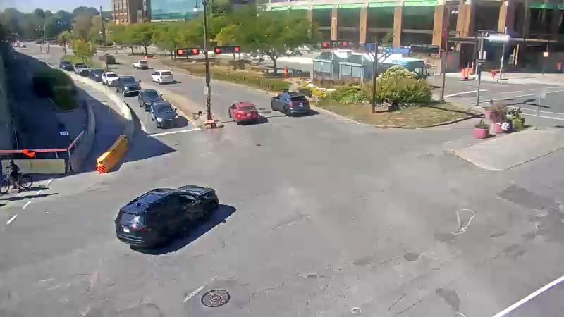 Traffic camera image at 2025-09-14 17:30:11