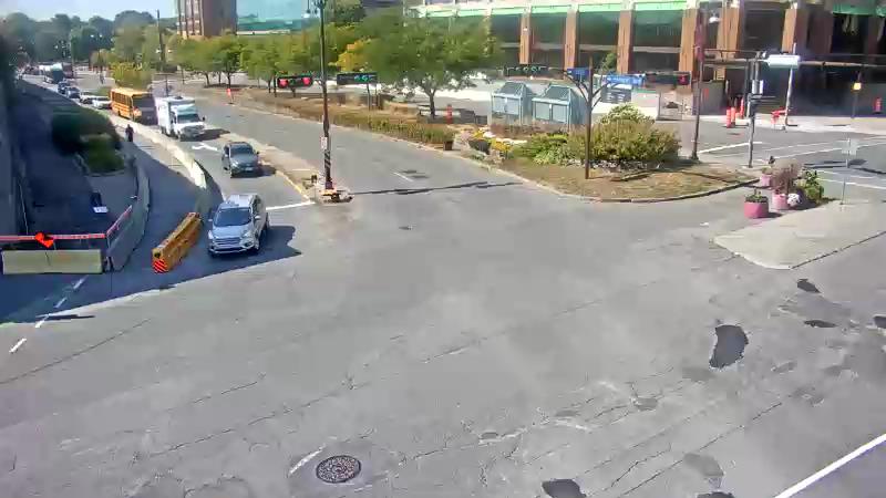 Traffic camera image at 2025-09-16 18:10:13