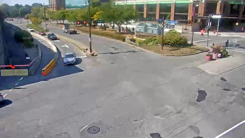Traffic camera image at 2025-09-16 18:15:13